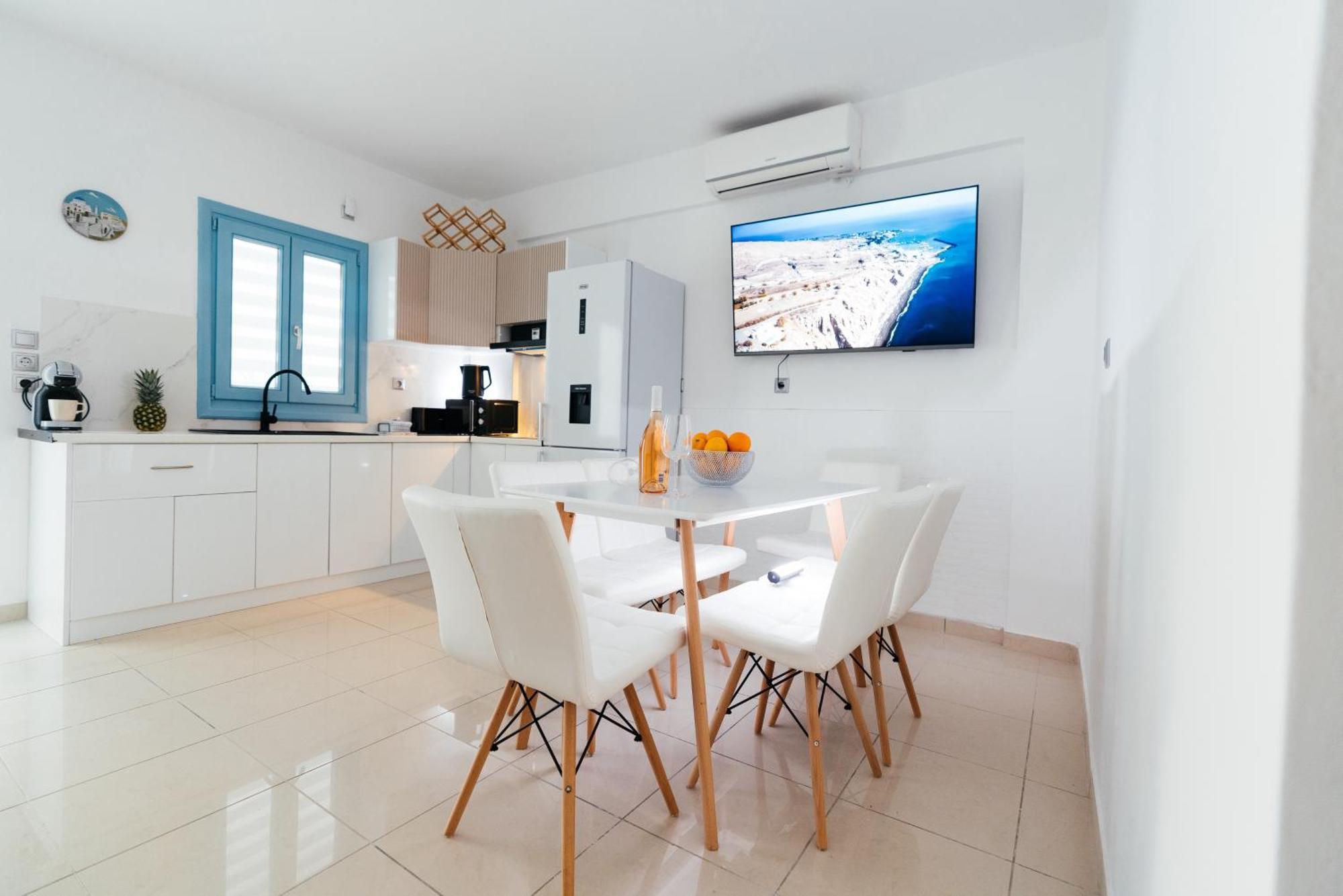 Fira Deluxe Apartment Exterior photo